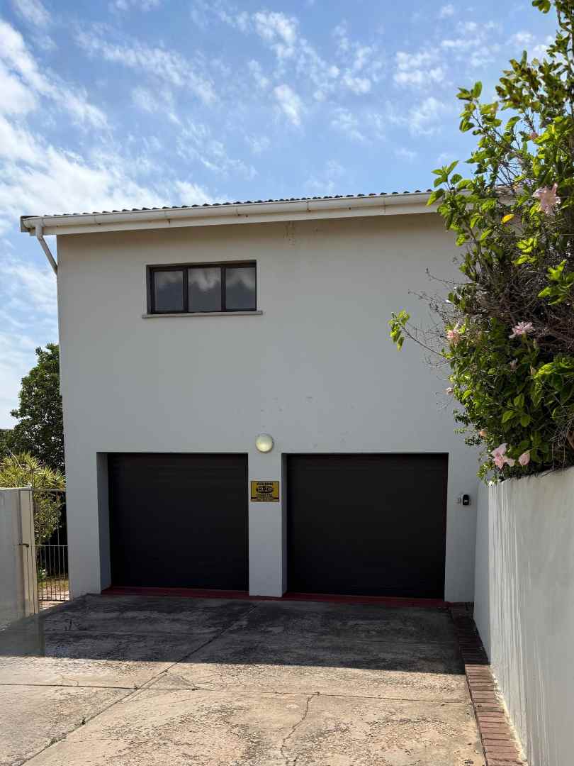 5 Bedroom Property for Sale in Kenton On Sea Eastern Cape